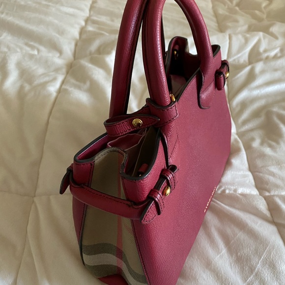 Burberry handbag and wallet - Picture 3 of 8